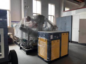 空壓機，儲氣罐，噴砂機